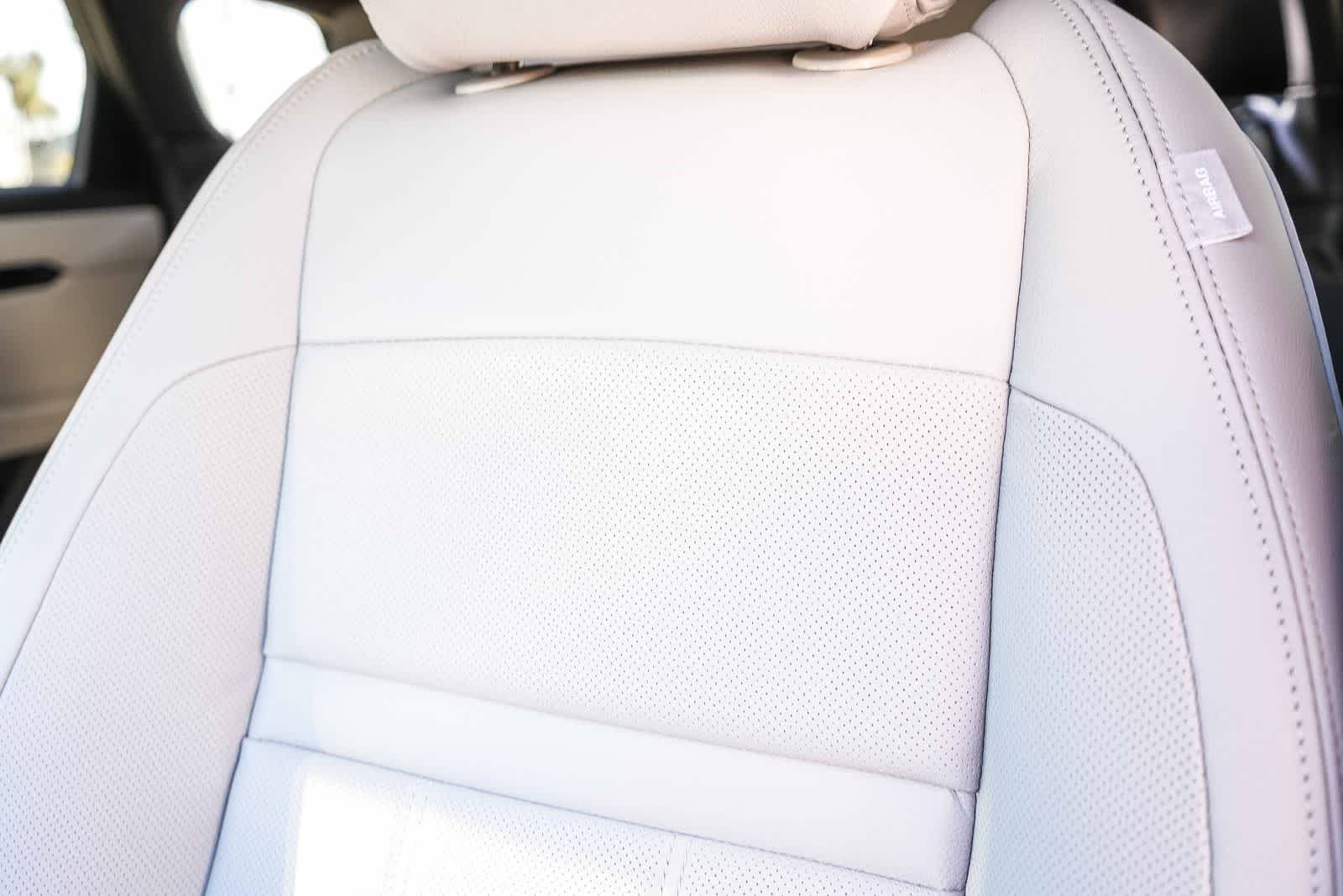 Thumbnail: 2026 Land Rover Range Rover Evoque - 22