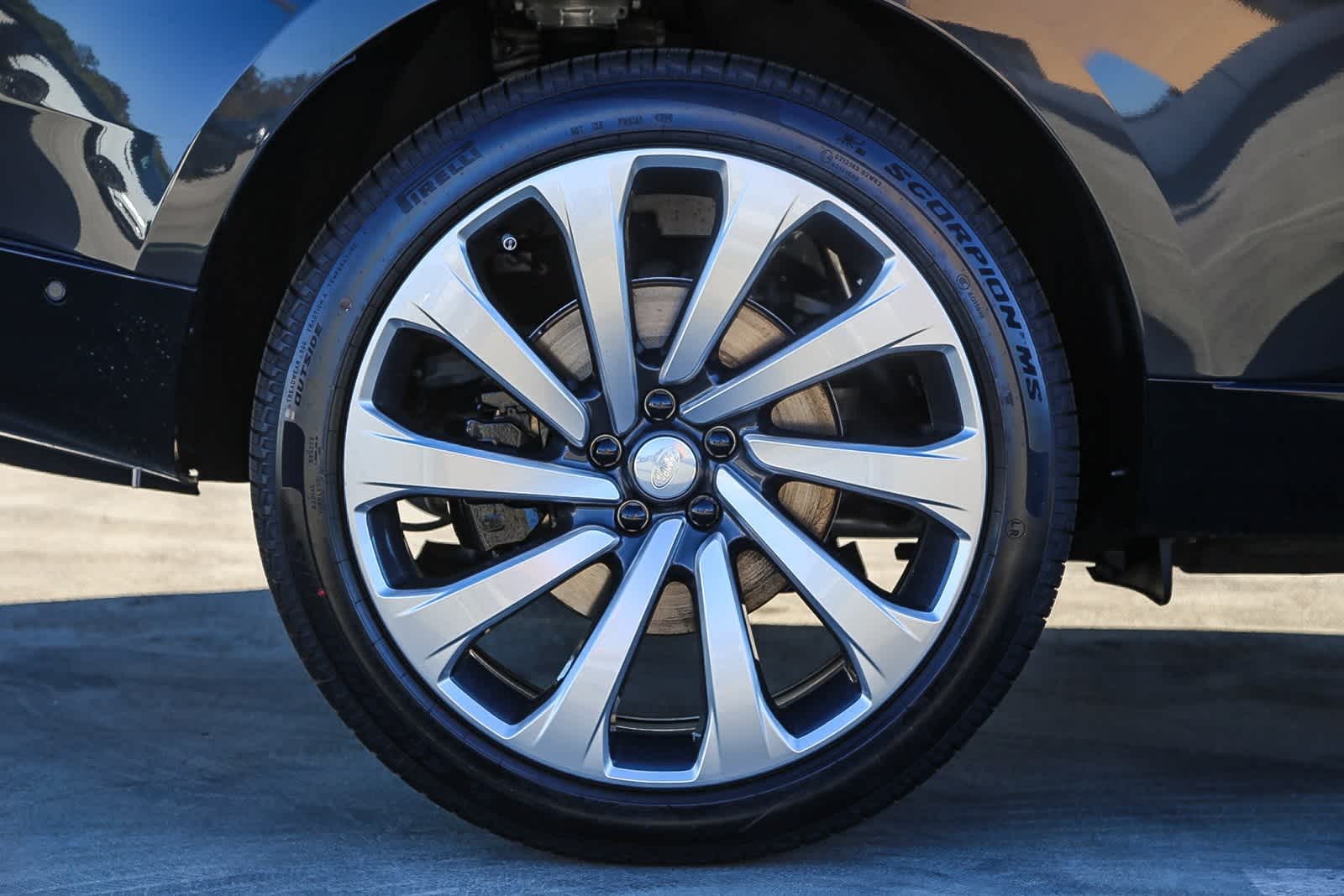 Thumbnail: 2025 Land Rover Range Rover - 11