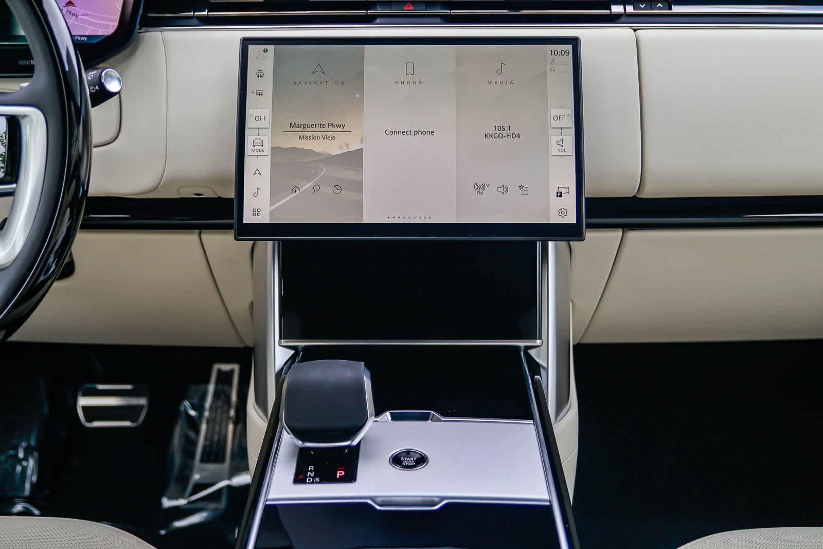 Thumbnail: 2026 Land Rover Range Rover - 13