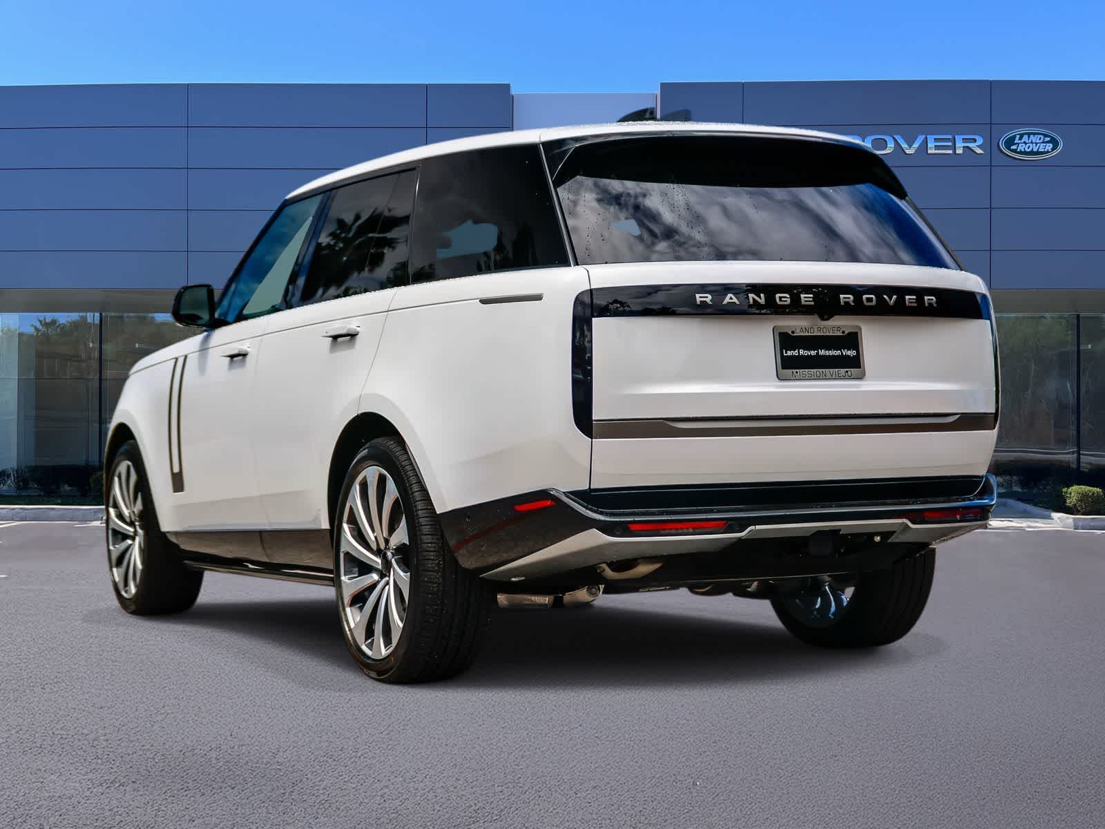 Thumbnail: 2026 Land Rover Range Rover - 6