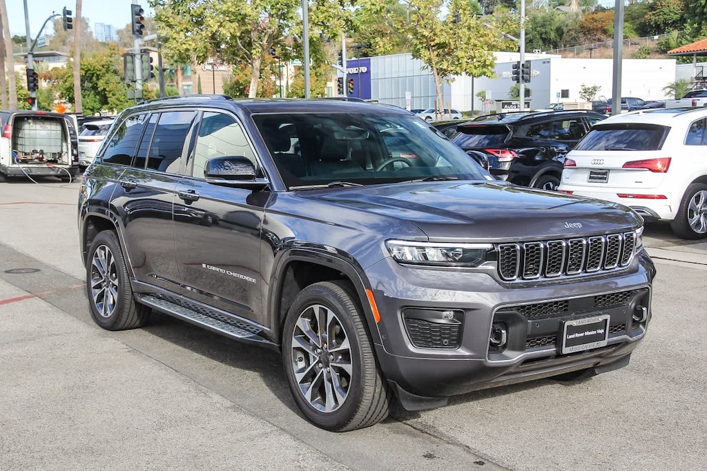 Used 2024 Jeep Grand Cherokee Overland SUV