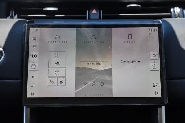 Thumbnail: 2024 Land Rover Discovery Sport - 14