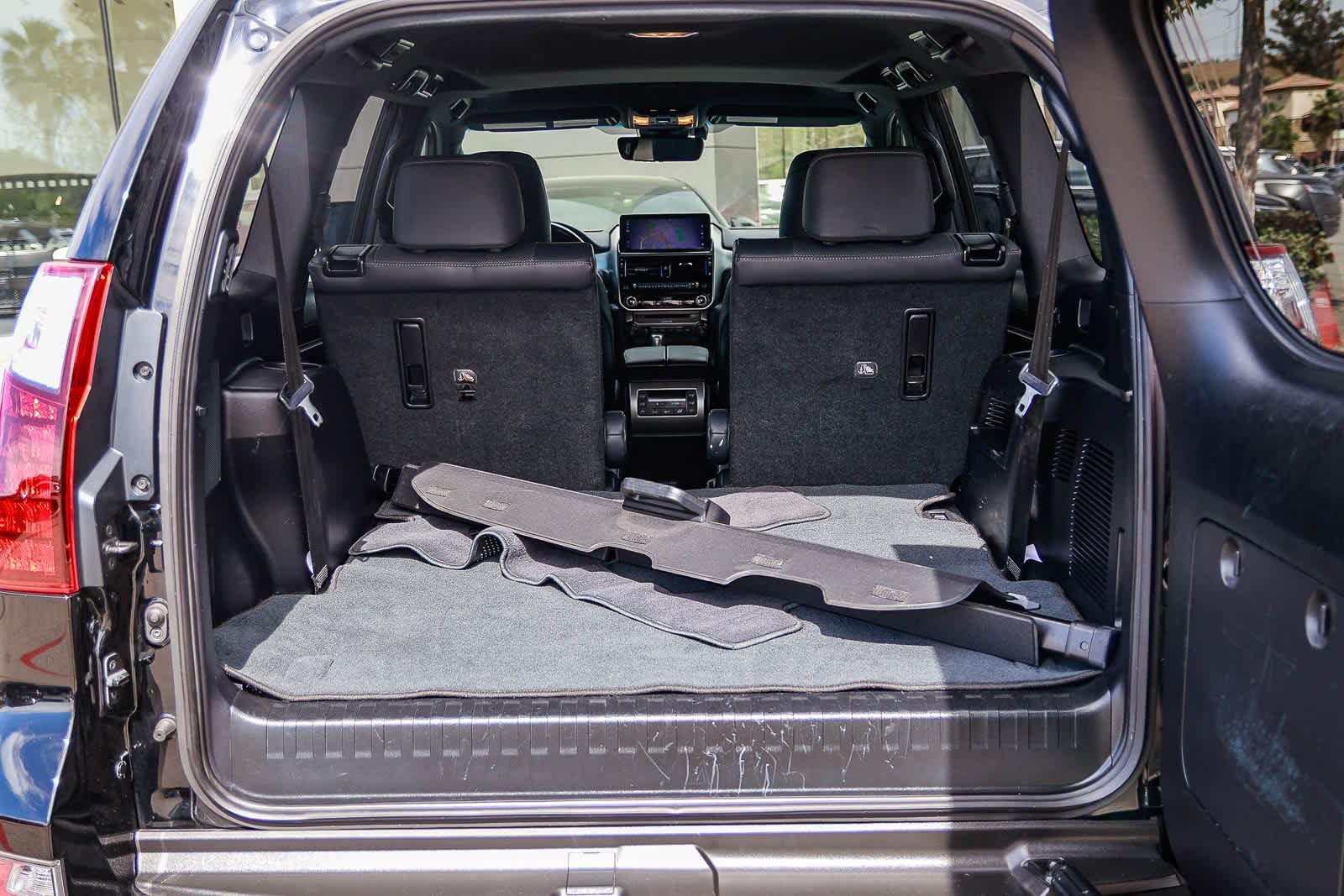 Thumbnail: 2022 Lexus GX - 27