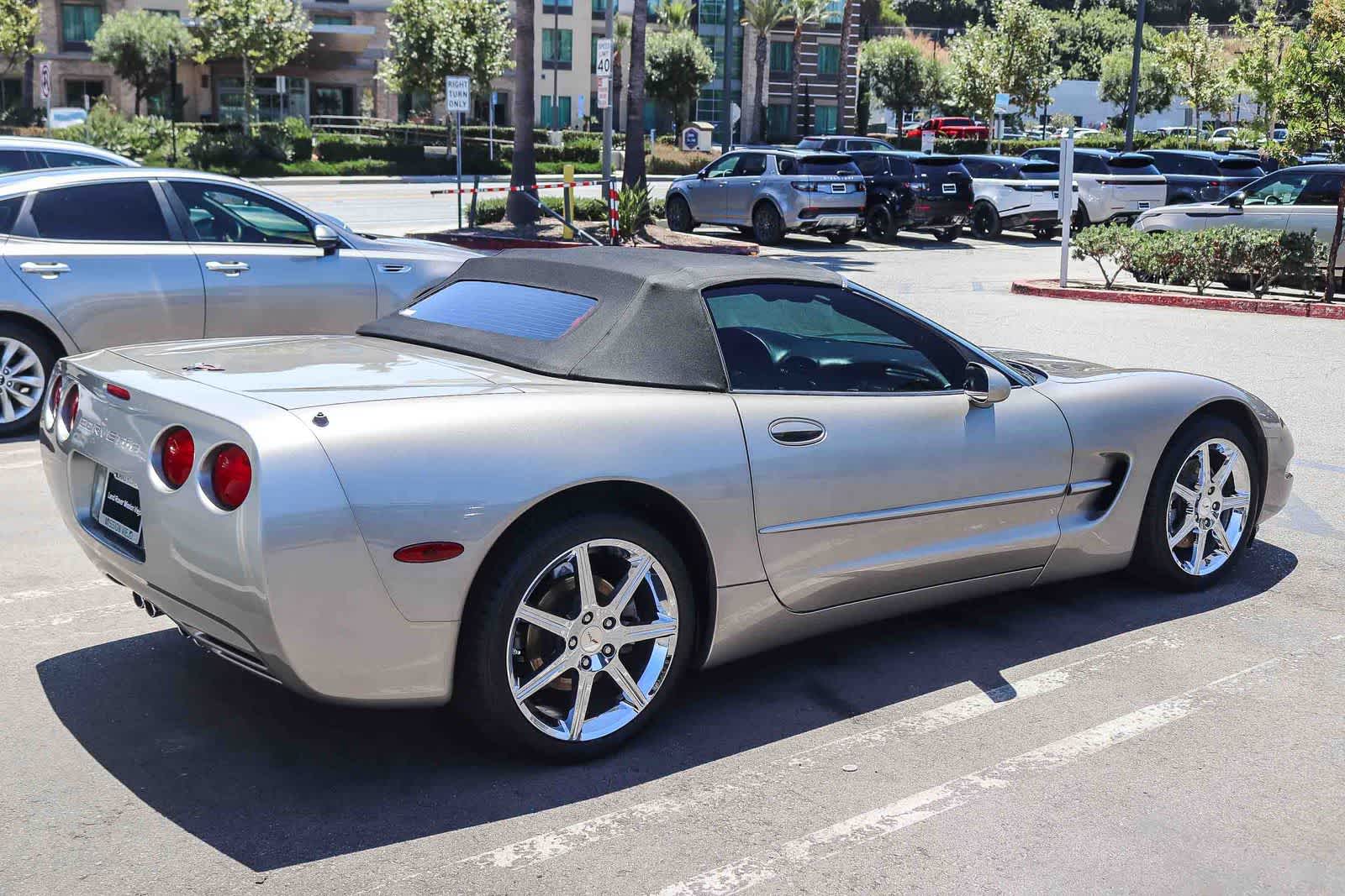 Thumbnail: 2002 Chevrolet Corvette - 3