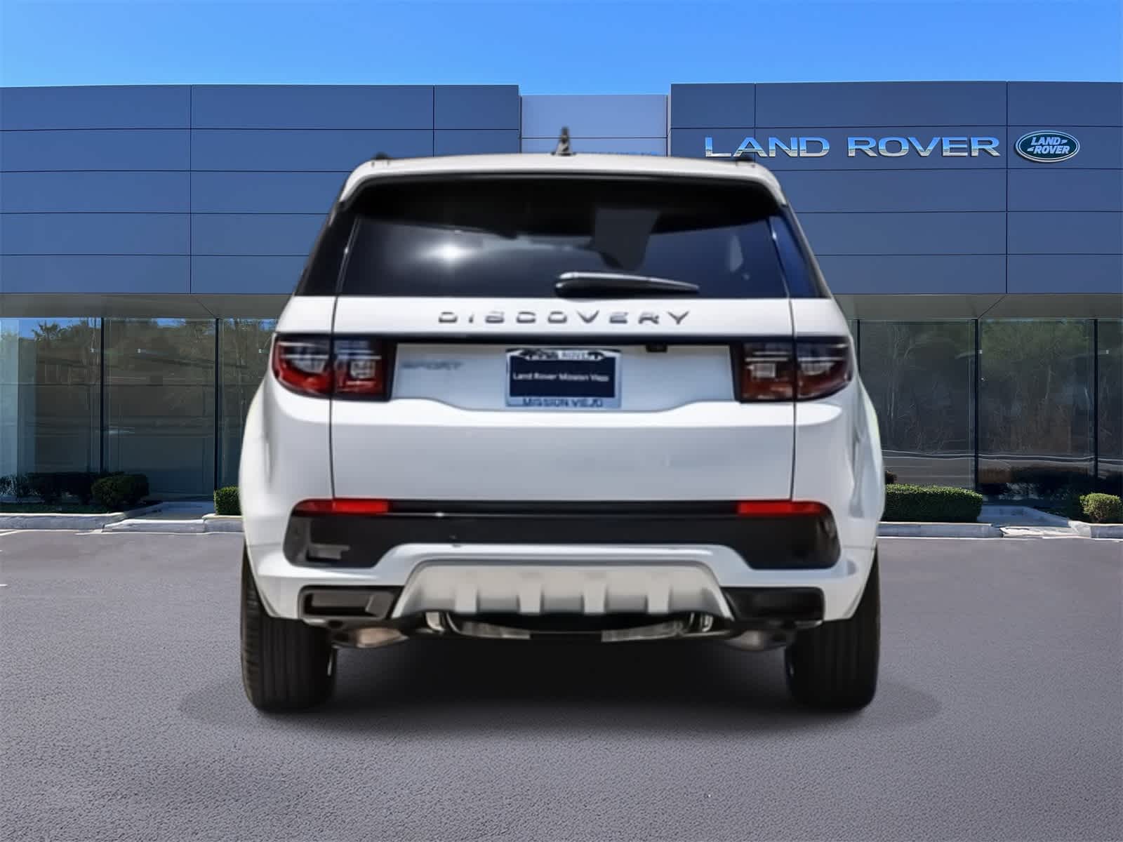 Thumbnail: 2024 Land Rover Discovery Sport - 6
