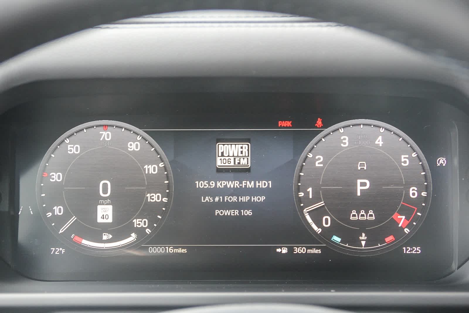 Thumbnail: 2025 Land Rover Defender - 19