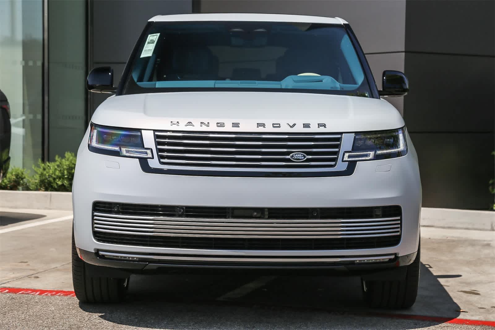 Thumbnail: 2025 Land Rover Range Rover - 2