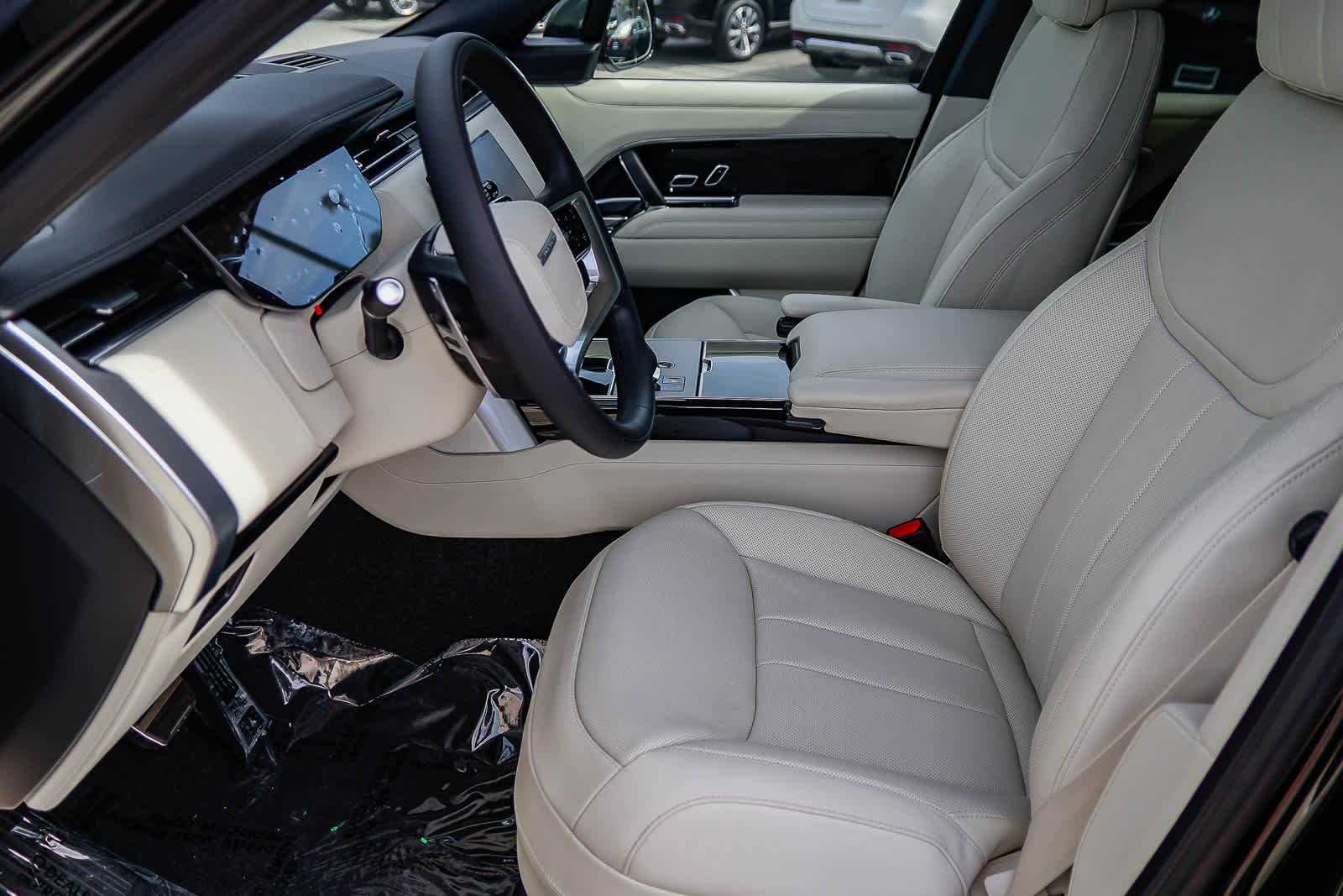 Thumbnail: 2026 Land Rover Range Rover - 20