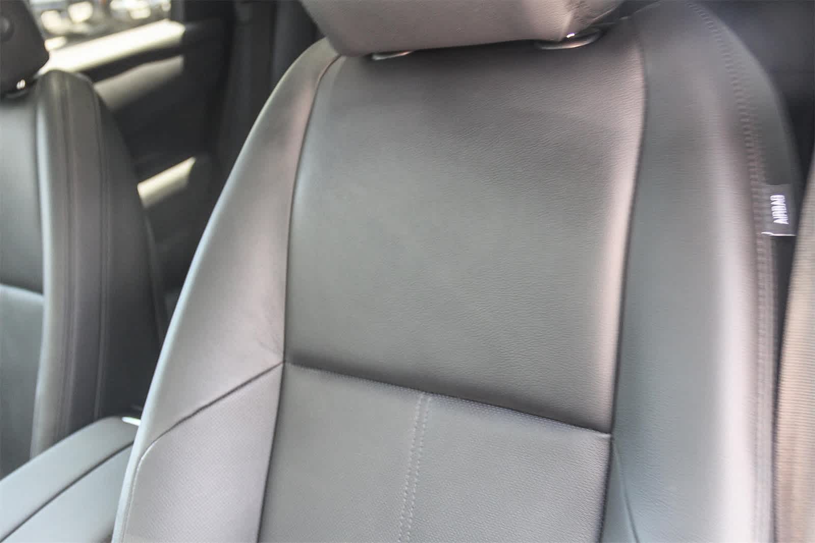 Thumbnail: 2026 Land Rover Range Rover Velar - 25