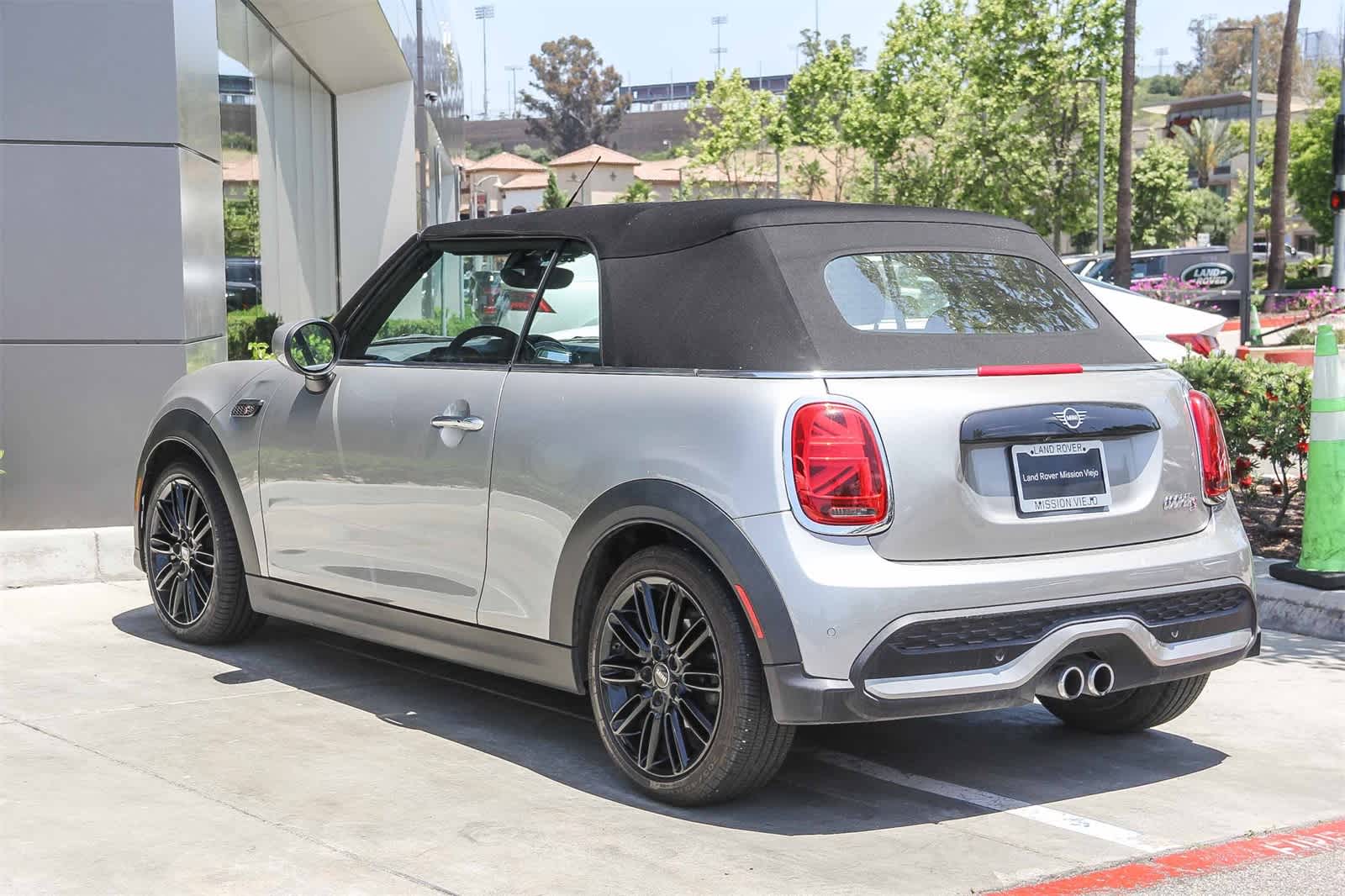 Thumbnail: 2024 MINI Cooper Convertible - 4