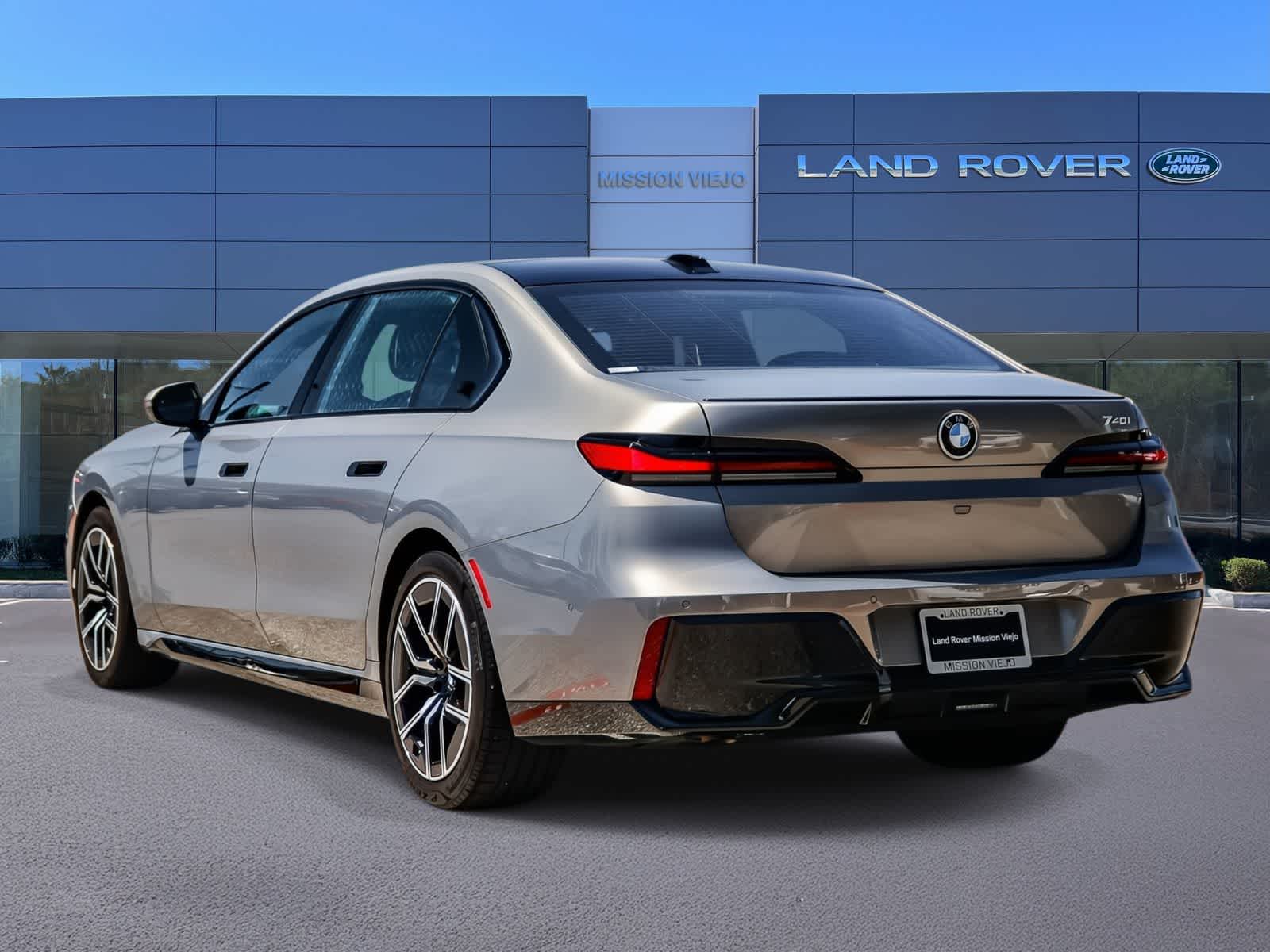 Thumbnail: 2024 BMW 7 Series - 6