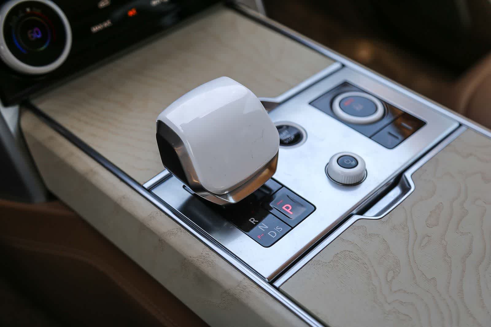 Thumbnail: 2023 Land Rover Range Rover - 30