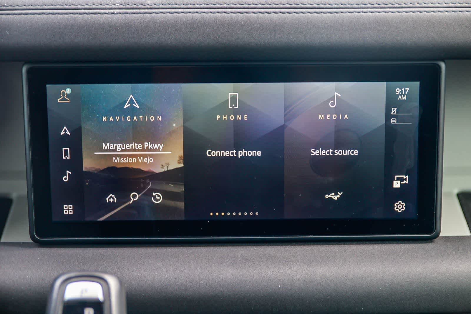 Thumbnail: 2020 Land Rover Defender - 14