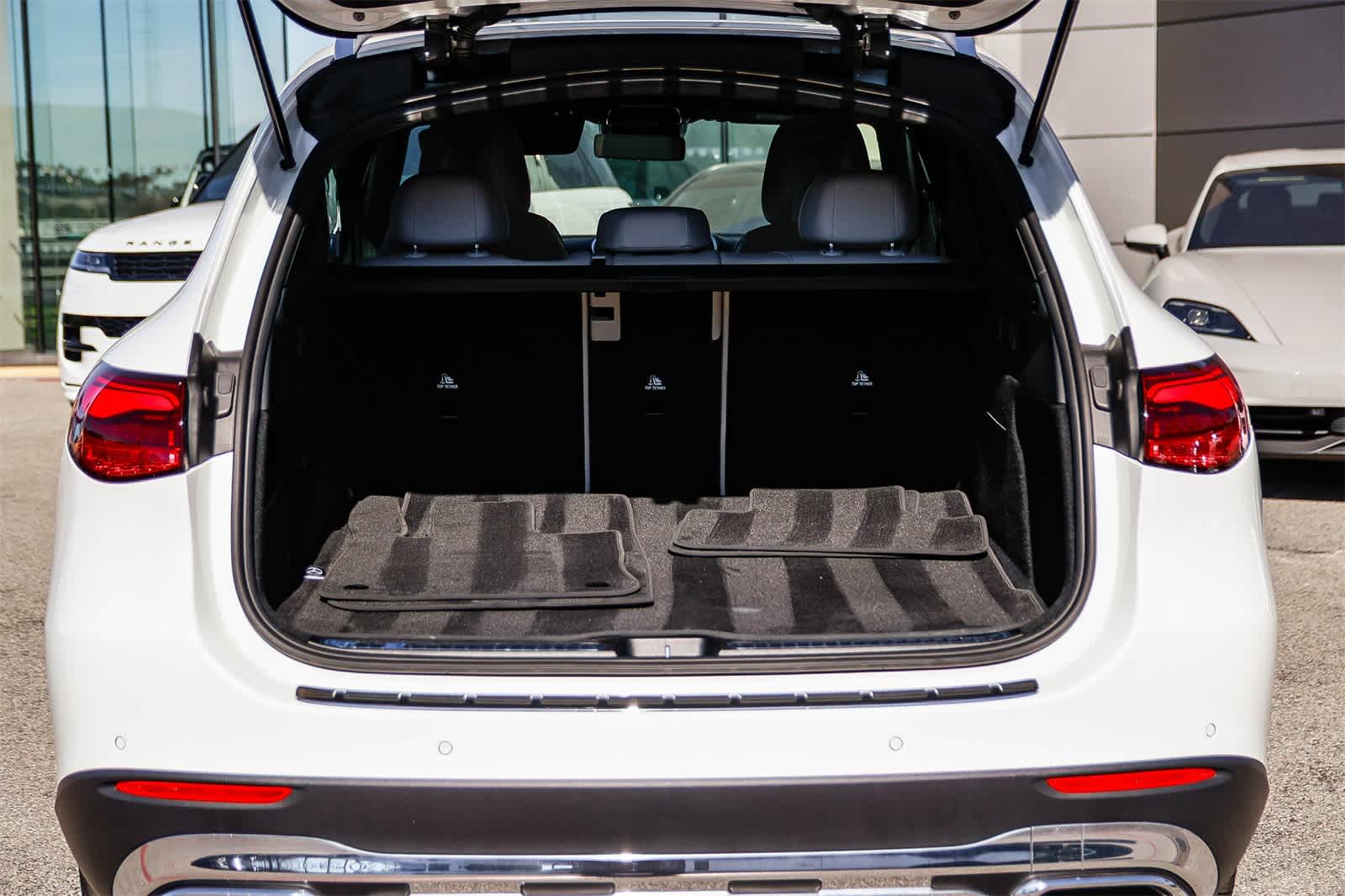 Thumbnail: 2024 Mercedes-Benz GLC - 29