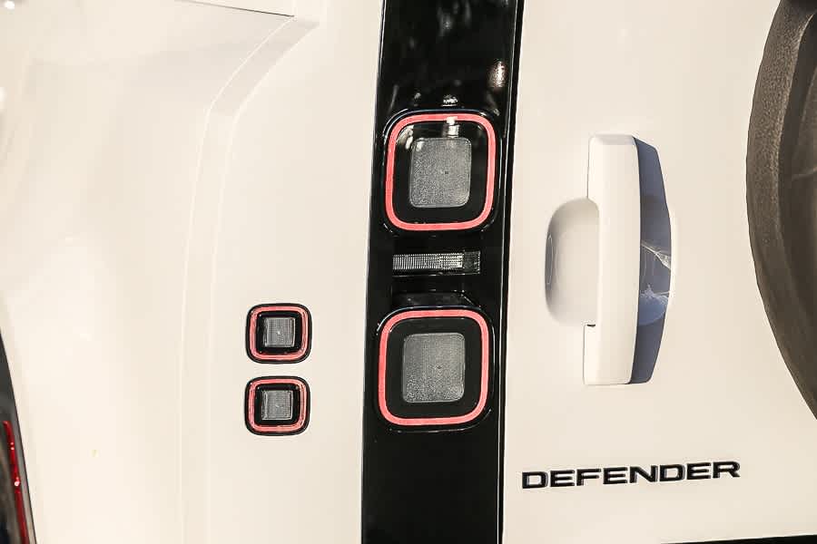 Thumbnail: 2026 Land Rover Defender - 9