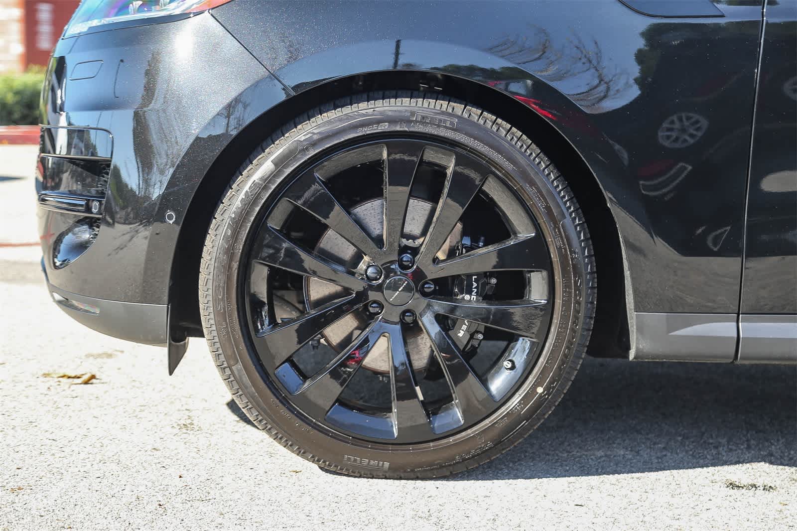 Thumbnail: 2026 Land Rover Range Rover Sport - 8