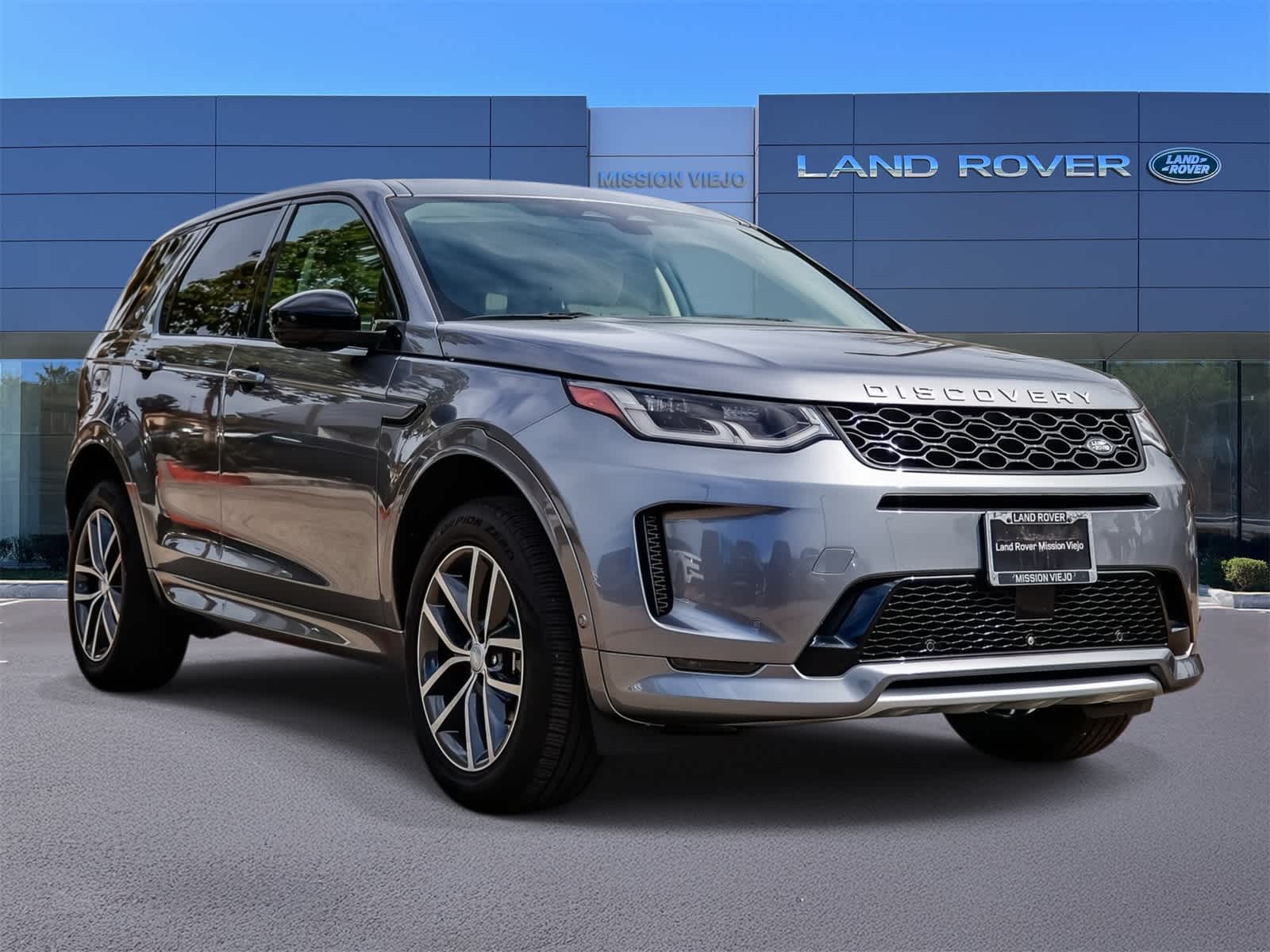 Thumbnail: 2025 Land Rover Discovery Sport - 2