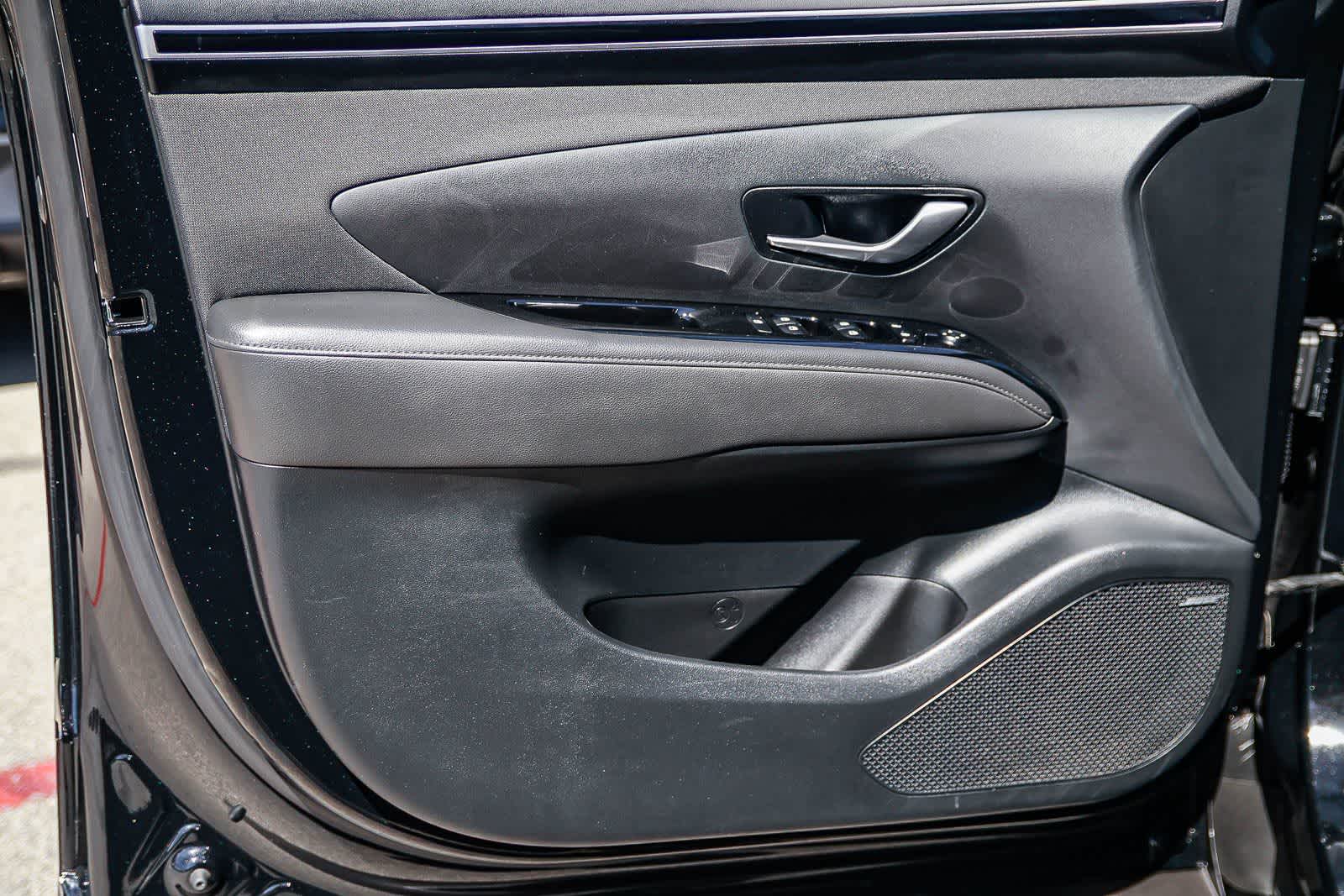 Thumbnail: 2022 Hyundai Santa Cruz - 21