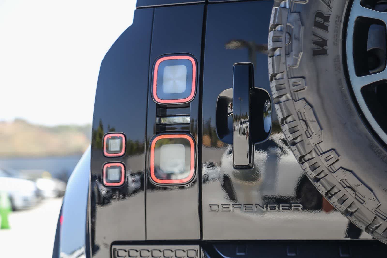 Thumbnail: 2026 Land Rover Defender - 7