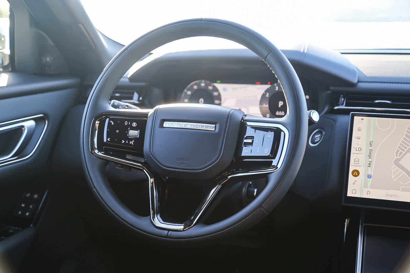 Thumbnail: 2026 Land Rover Range Rover Velar - 15