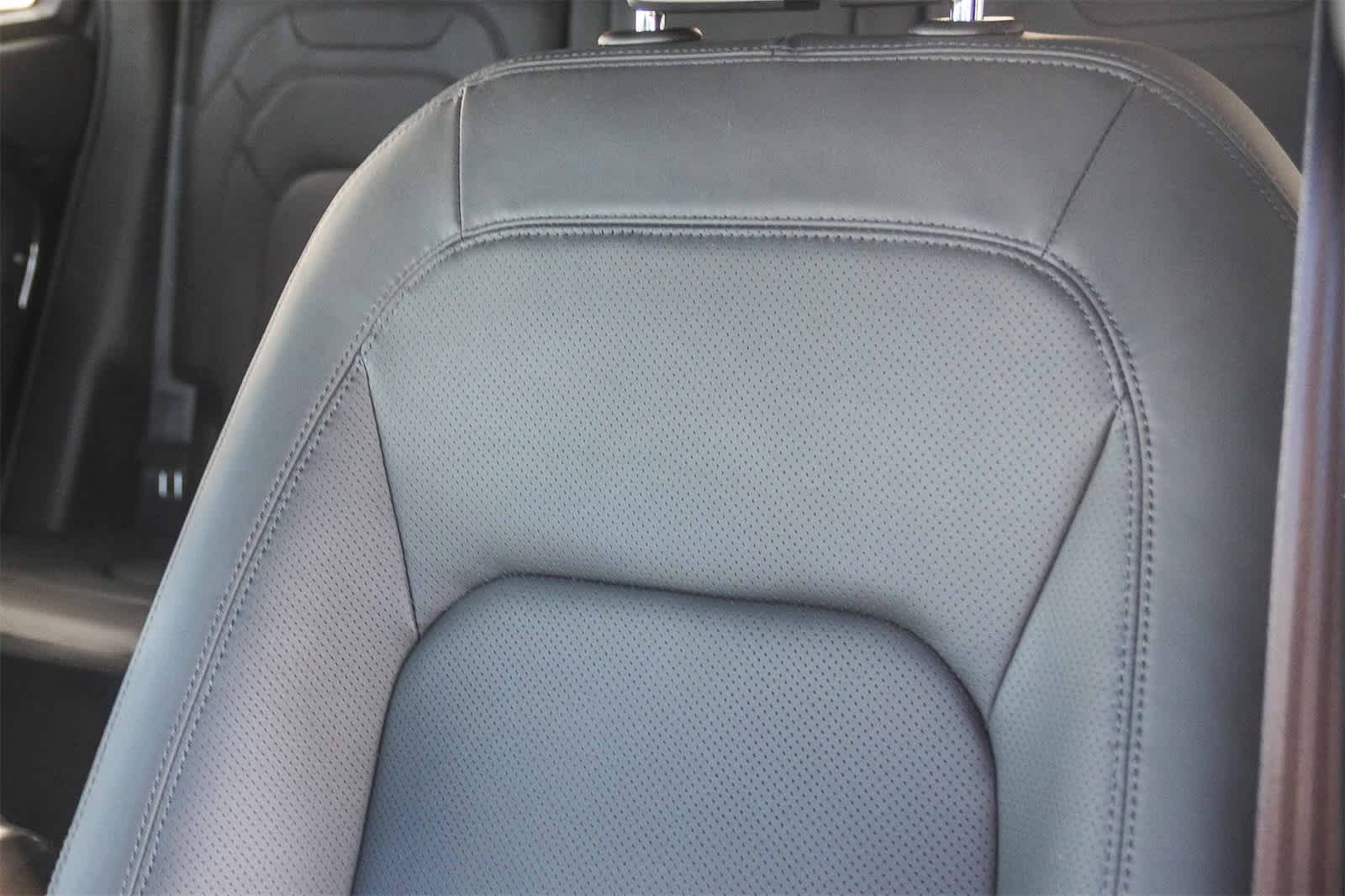 Thumbnail: 2026 Land Rover Defender - 26