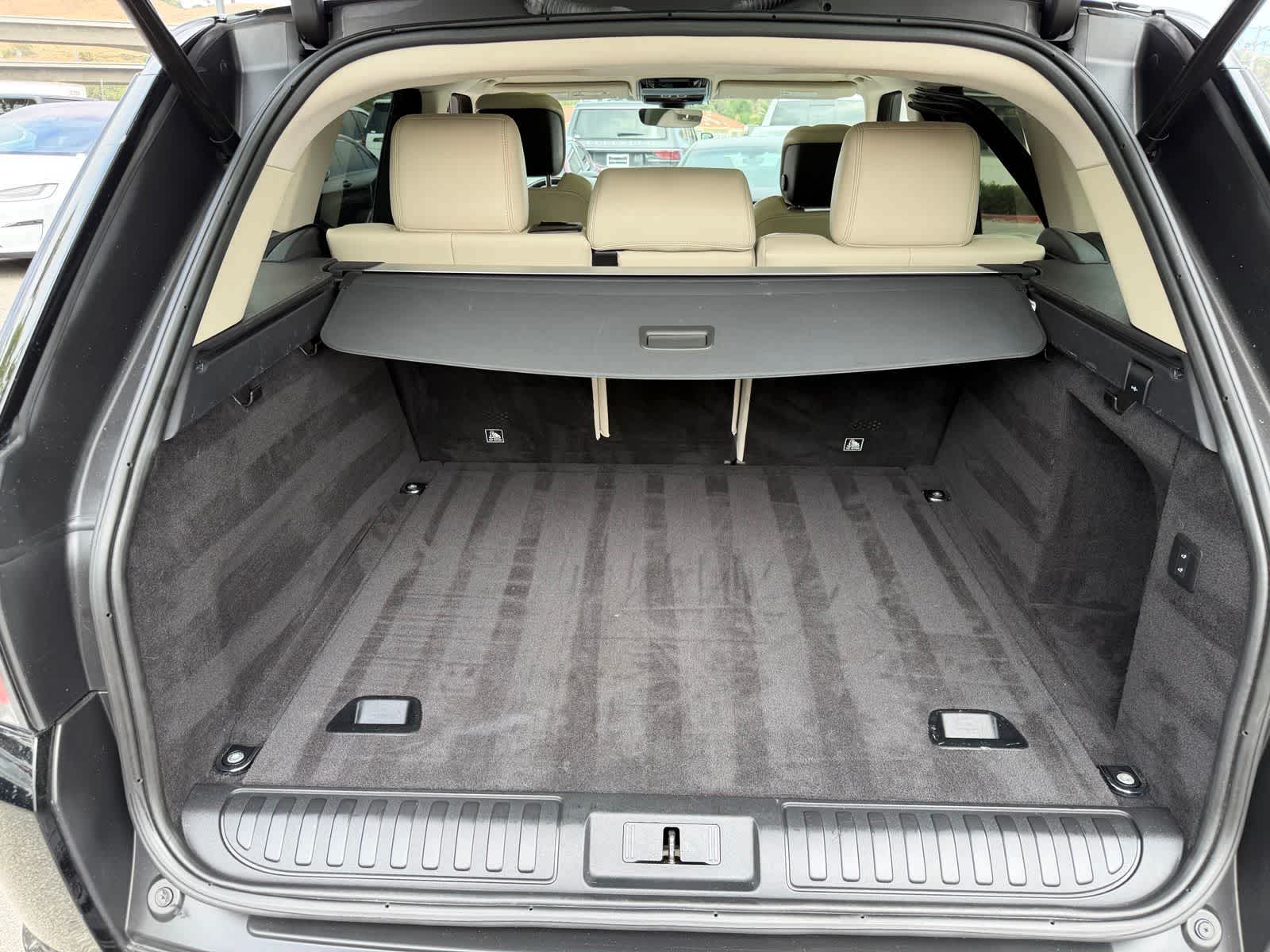 Thumbnail: 2019 Land Rover Range Rover Sport - 14