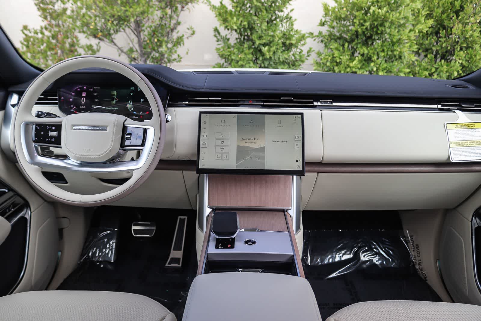 Thumbnail: 2026 Land Rover Range Rover - 12