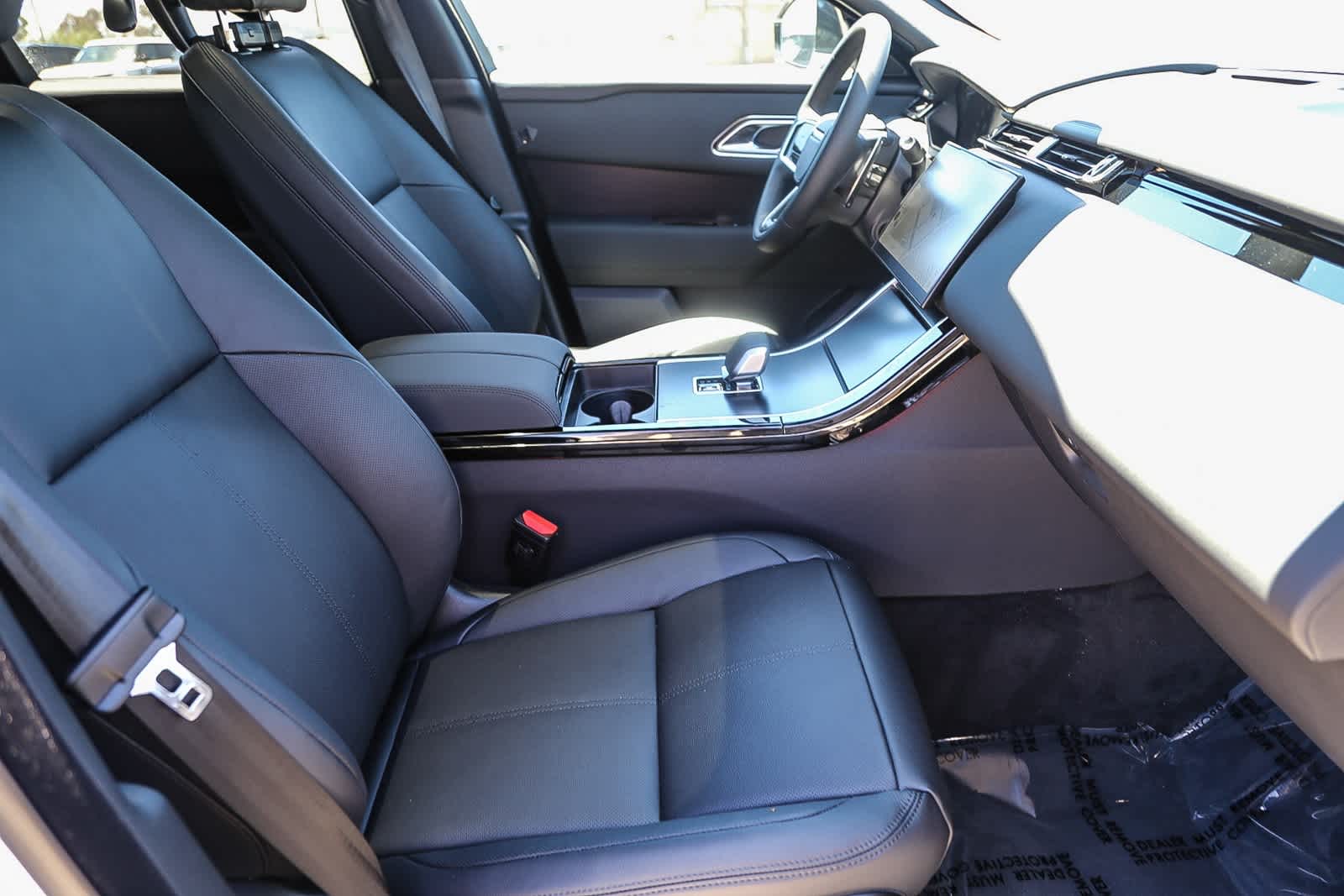 Thumbnail: 2026 Land Rover Range Rover Velar - 14