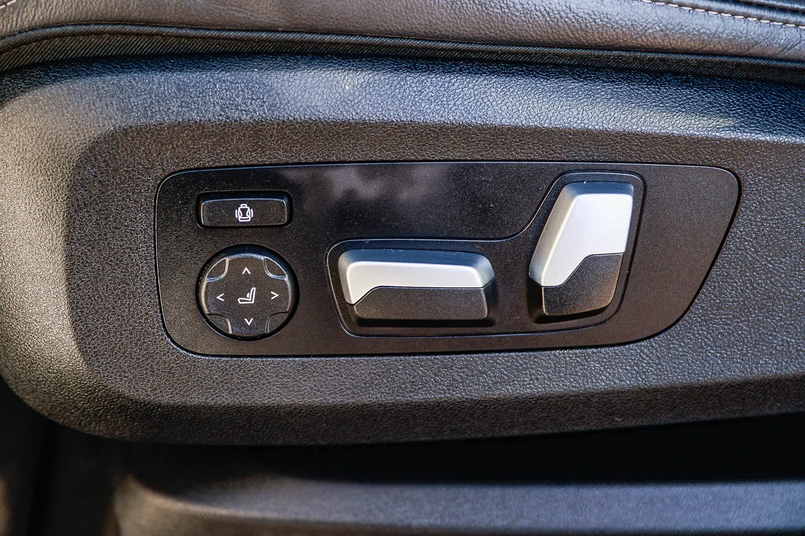 Thumbnail: 2021 BMW X5 - 22