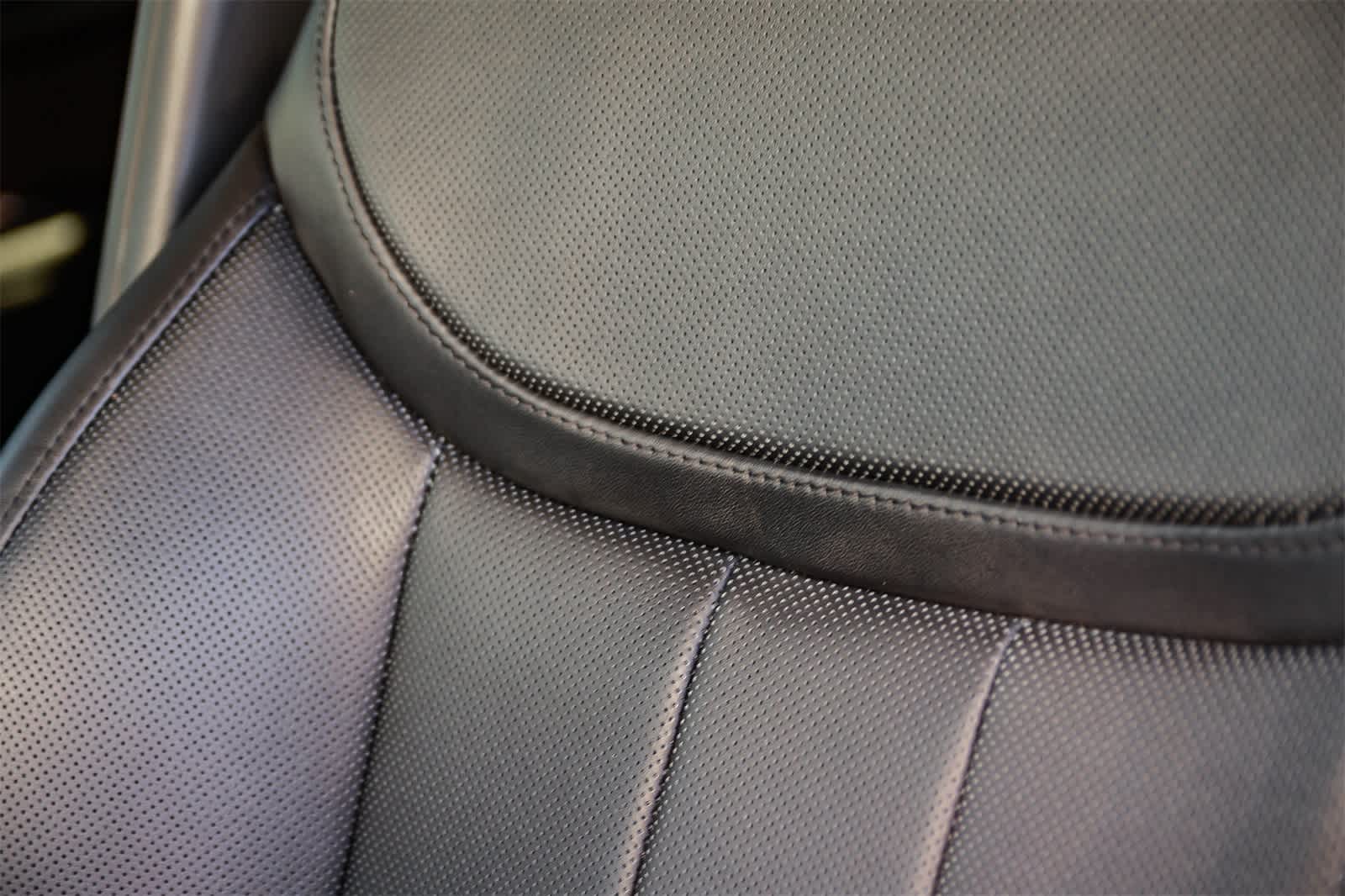 Thumbnail: 2023 Land Rover Range Rover - 28