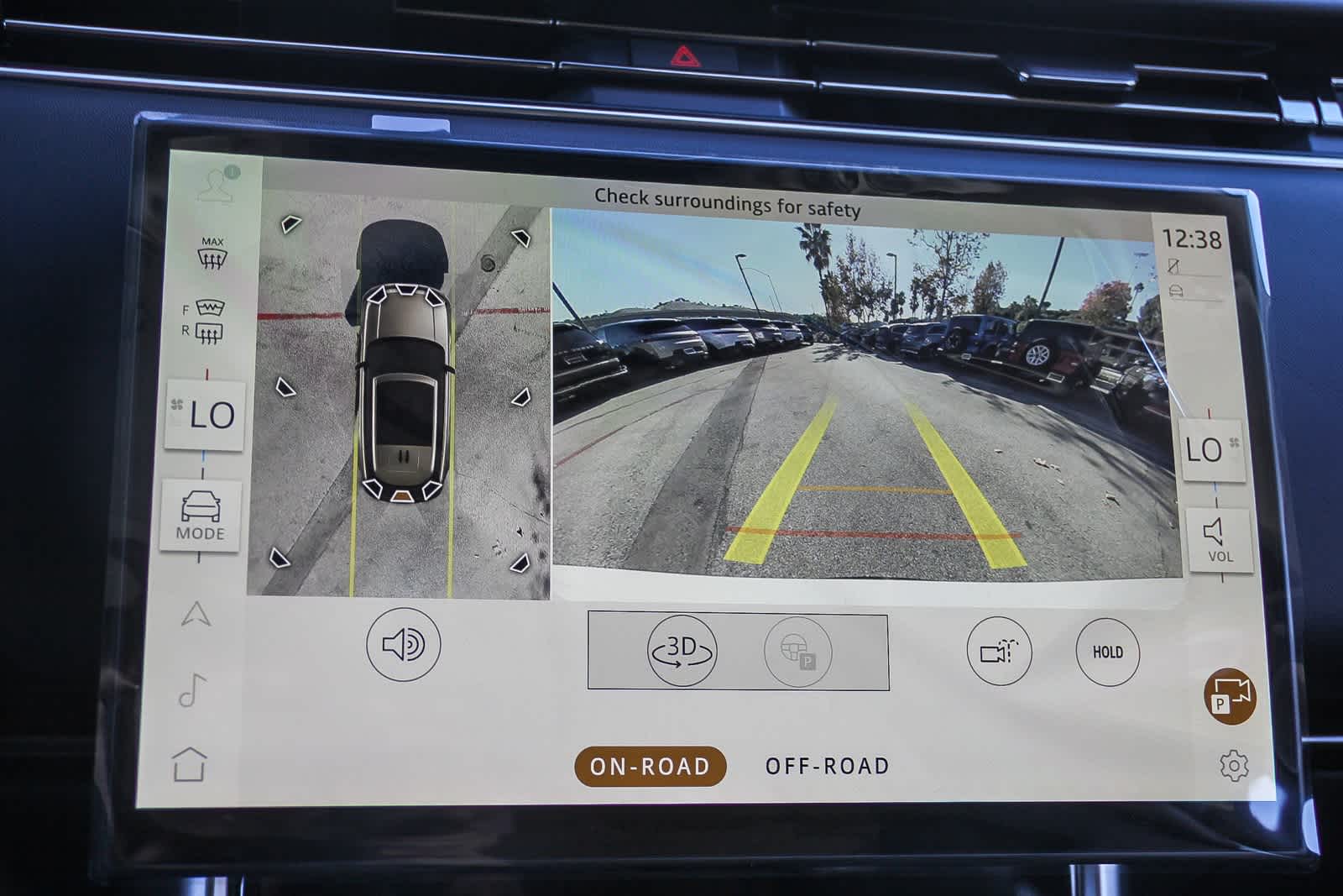 Thumbnail: 2025 Land Rover Range Rover - 22