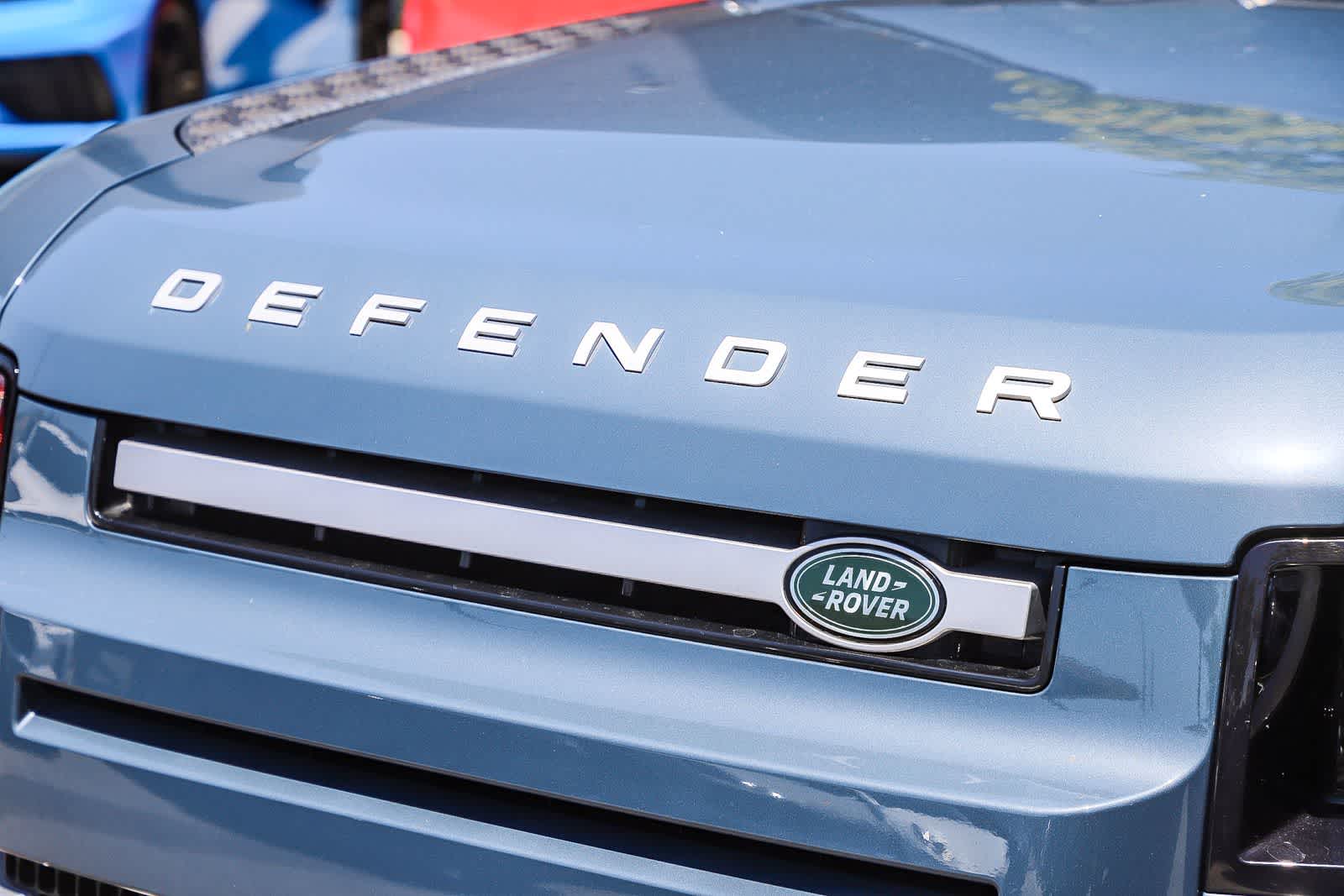 Thumbnail: 2023 Land Rover Defender - 7