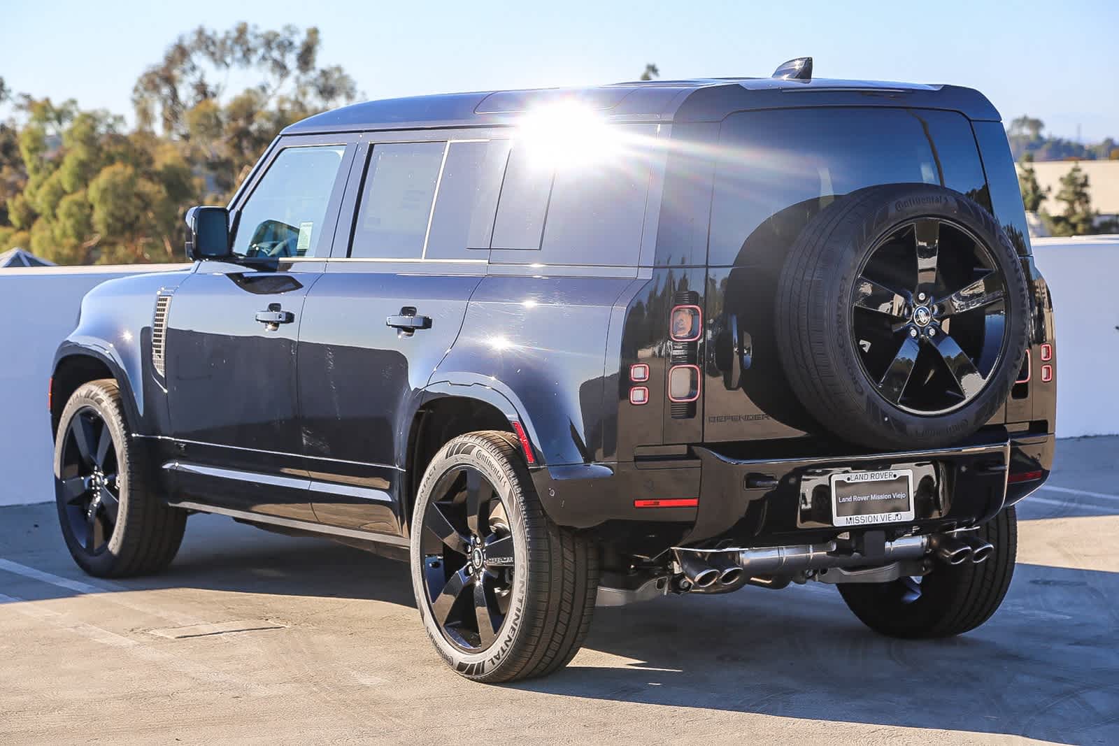 Thumbnail: 2025 Land Rover Defender - 6