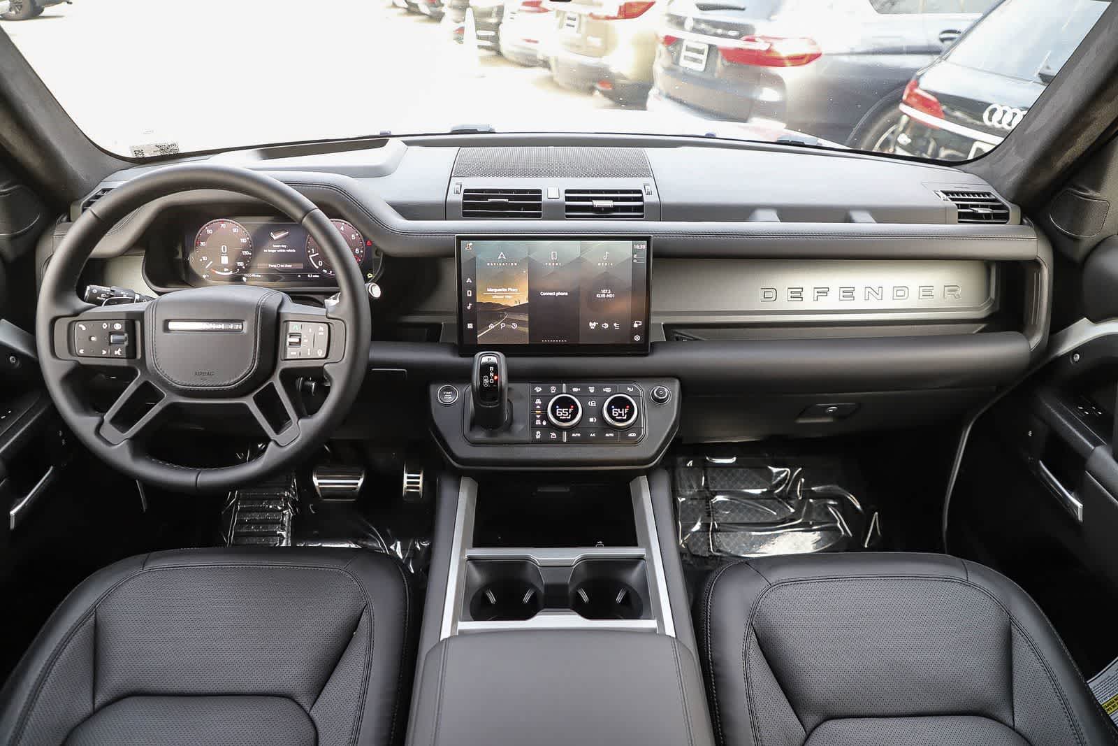 Thumbnail: 2025 Land Rover Defender - 12