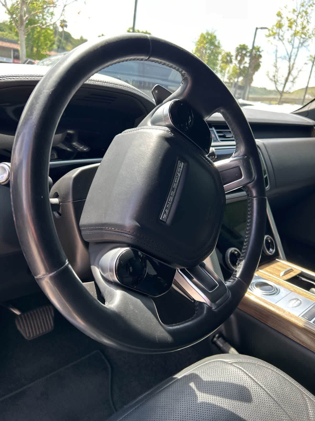 Thumbnail: 2019 Land Rover Range Rover - 11