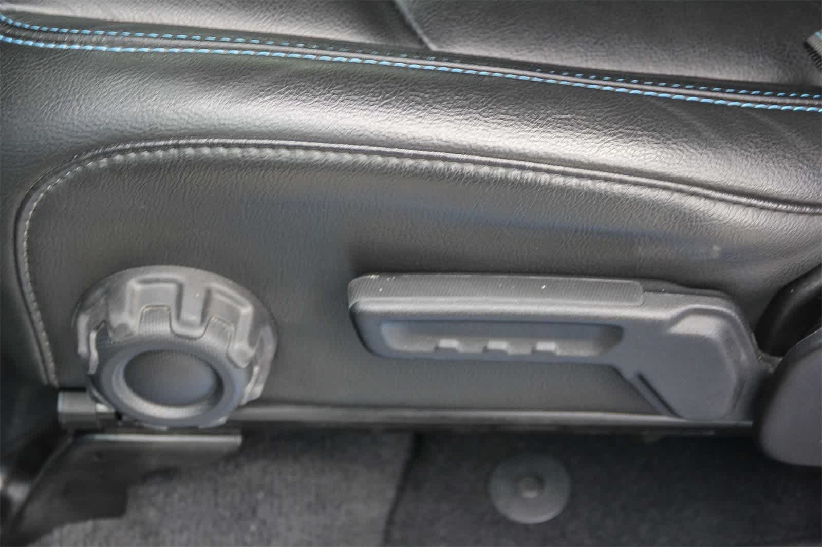 Thumbnail: 2022 Jeep Wrangler - 15