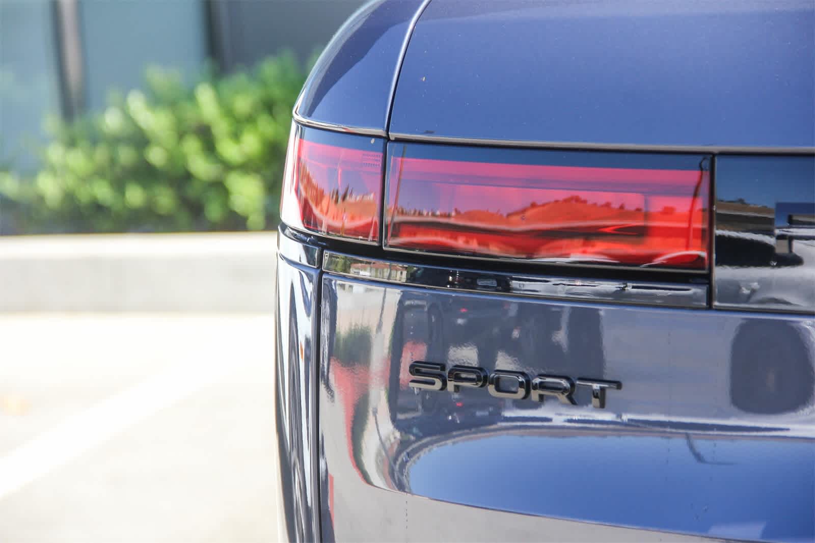 Thumbnail: 2023 Land Rover Range Rover Sport - 7