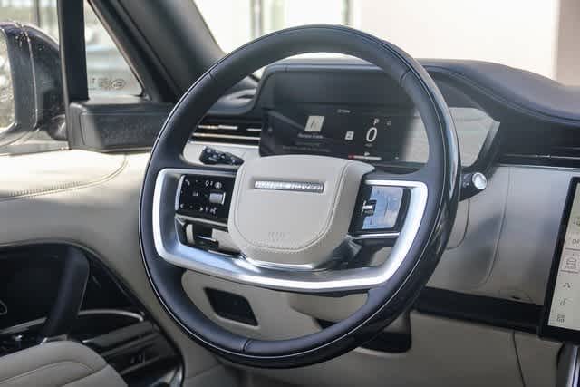 Thumbnail: 2025 Land Rover Range Rover - 14