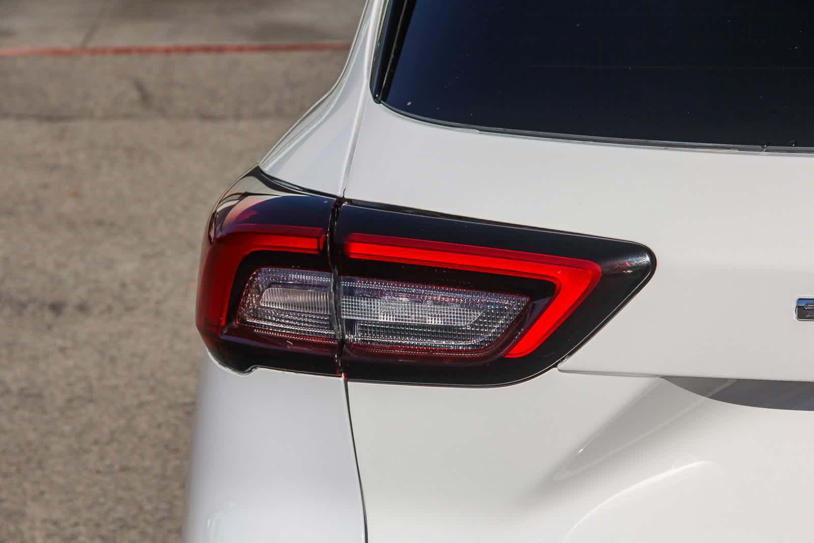 Thumbnail: 2023 Ford Escape - 7