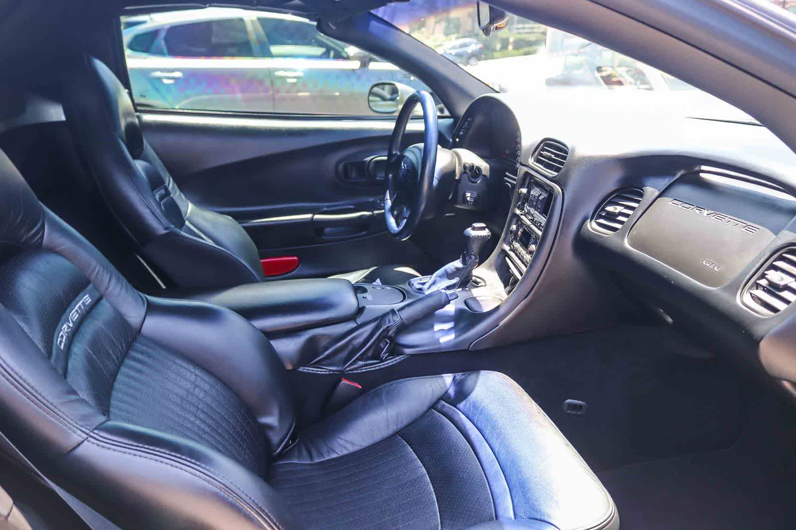 Thumbnail: 2002 Chevrolet Corvette - 13