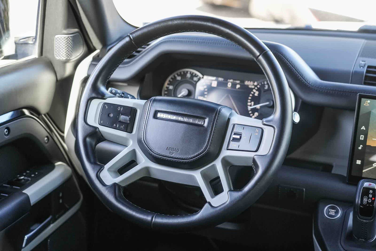 Thumbnail: 2023 Land Rover Defender - 15