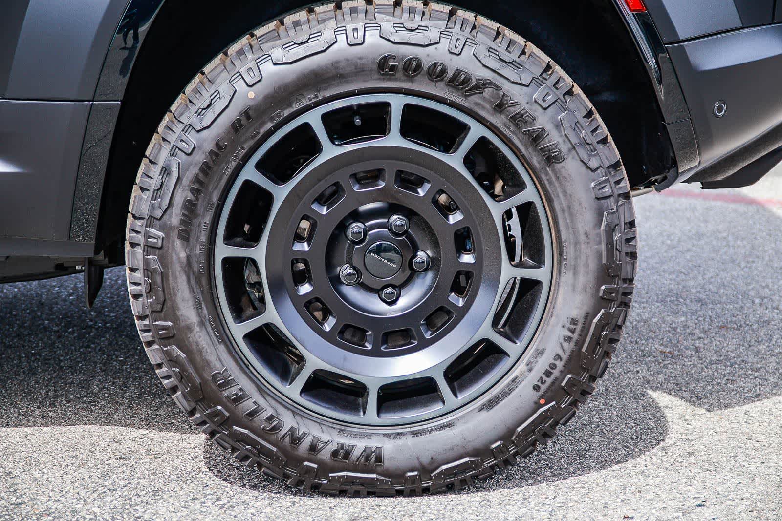 Thumbnail: 2026 Land Rover Defender - 8