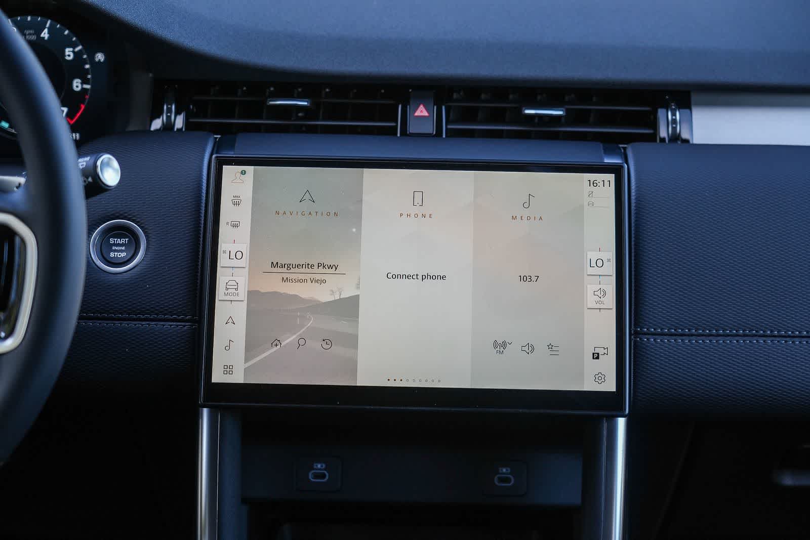 Thumbnail: 2026 Land Rover Discovery Sport - 12