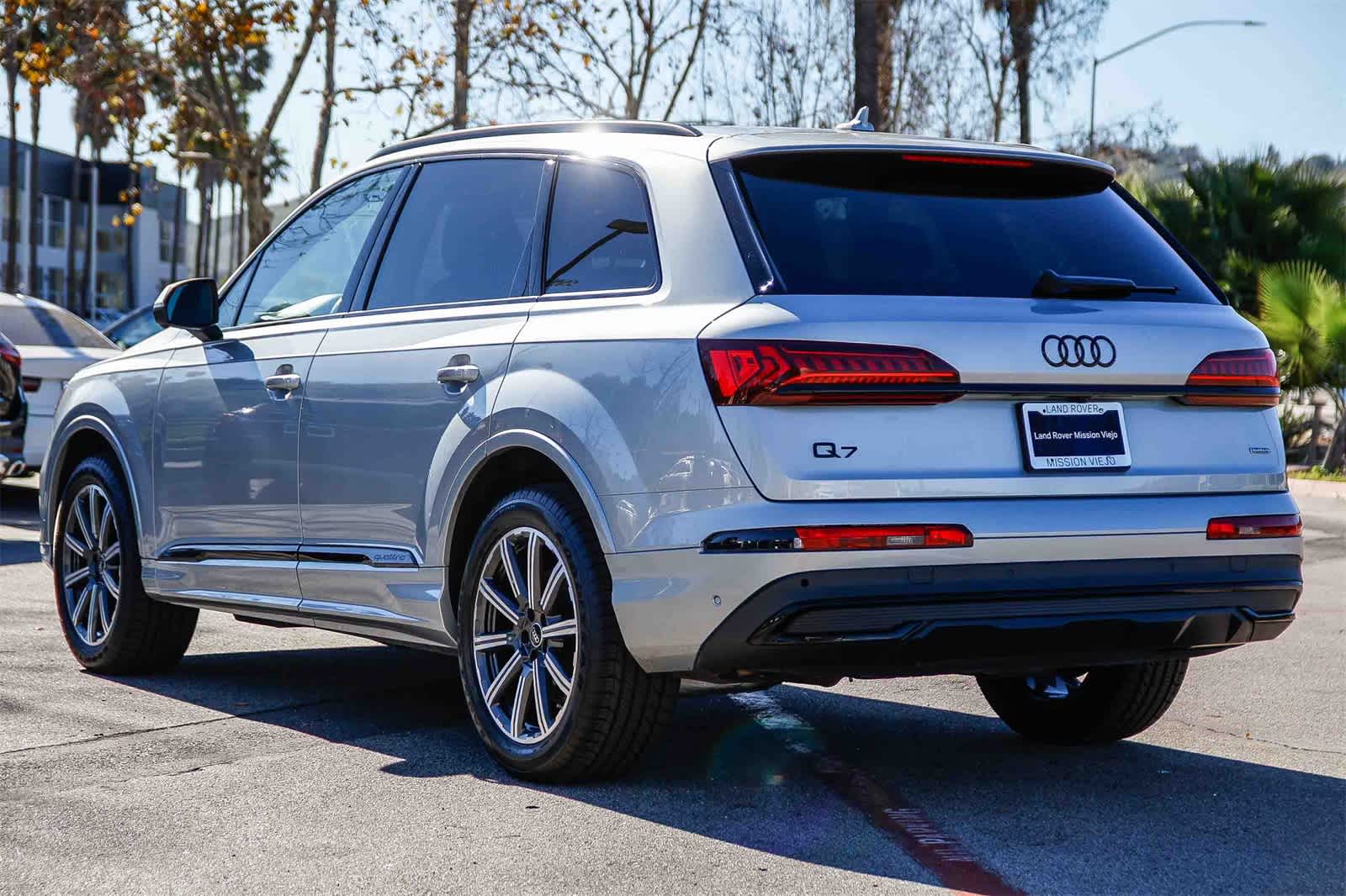 Thumbnail: 2023 Audi Q7 - 6