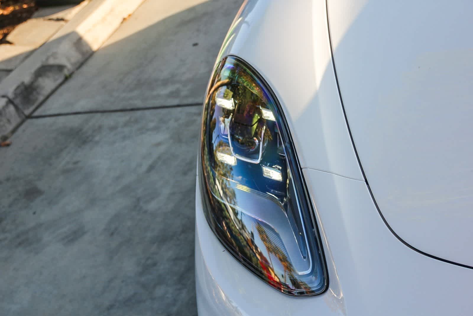 Thumbnail: 2023 Porsche Panamera - 9