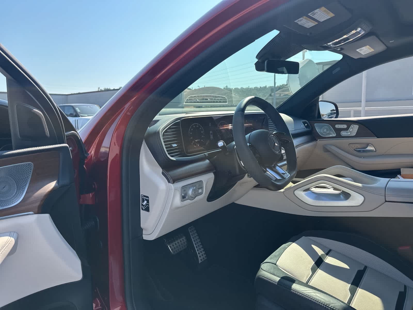 Thumbnail: 2025 Mercedes-Benz GLE - 10