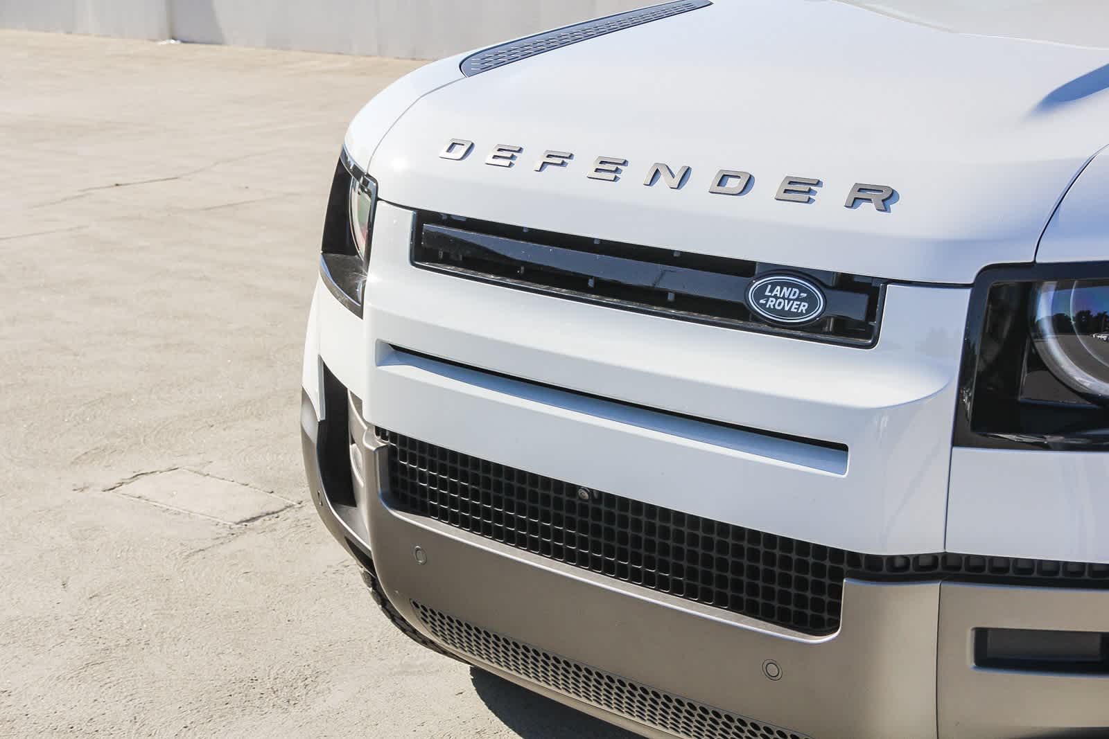 Thumbnail: 2026 Land Rover Defender - 11