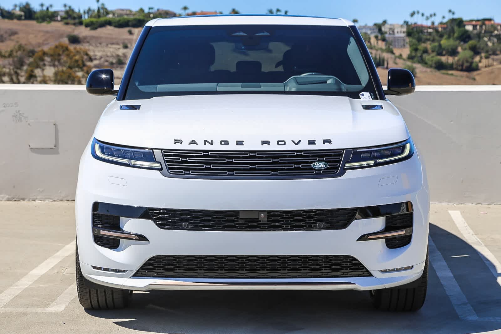 Thumbnail: 2025 Land Rover Range Rover Sport - 2