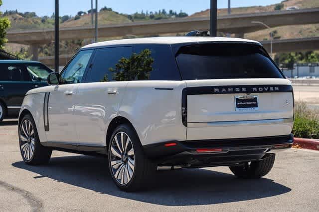 Thumbnail: 2024 Land Rover Range Rover - 8