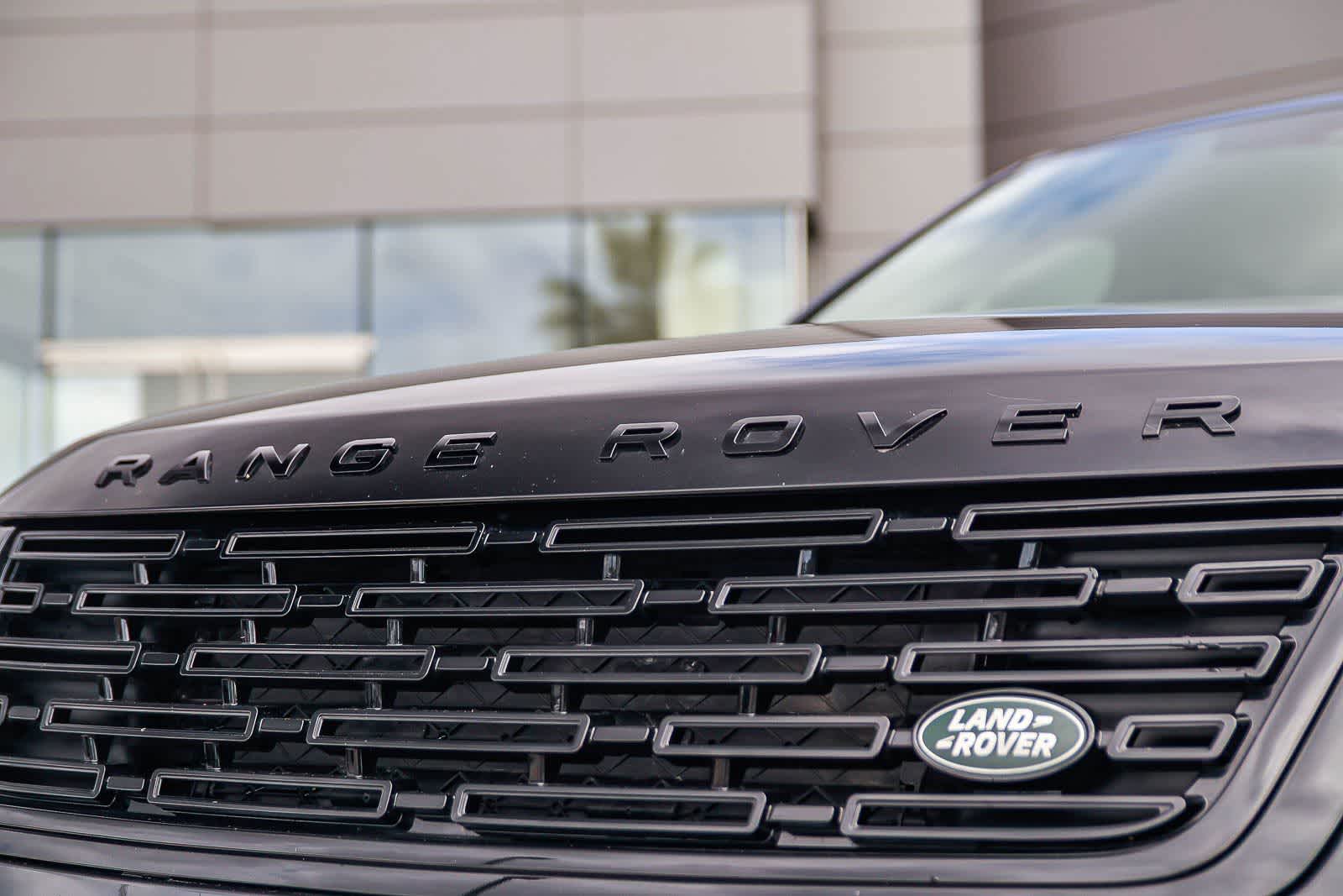 Thumbnail: 2025 Land Rover Range Rover Velar - 11
